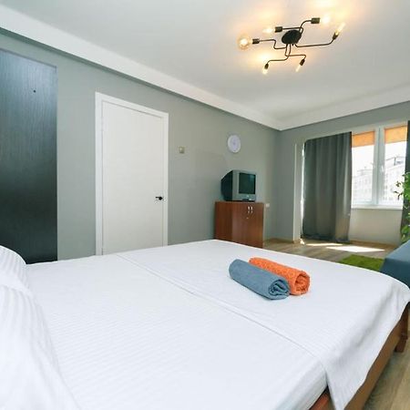 Apartment Near Dream Town 基輔 外观 照片